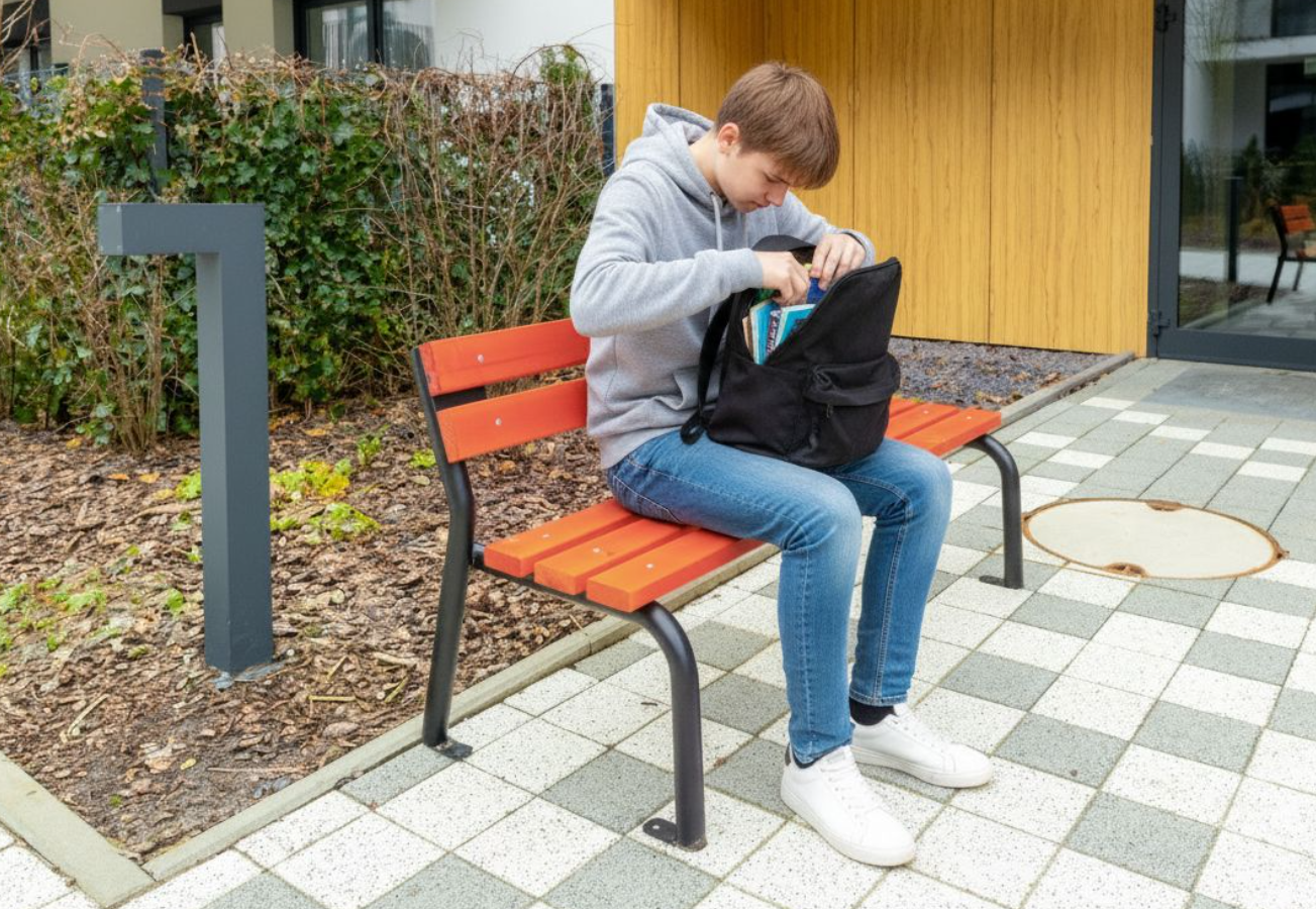 ławka ogrodowa Frykas 150cm jarzębina